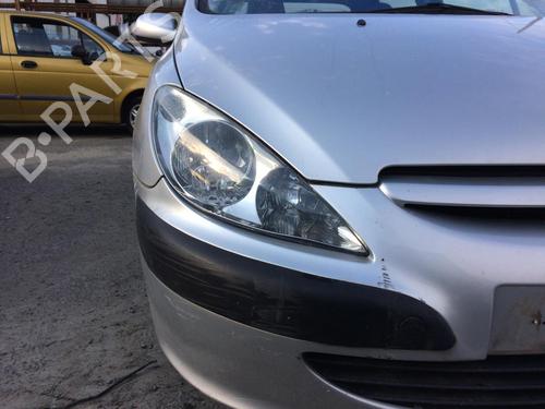 Used Right headlight PEUGEOT 307 (3A/C) 1.6 16V (109 hp) 29200331