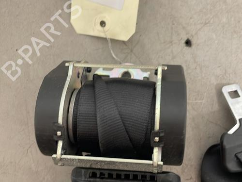 rear-left-seatbelt-dacia-lodgy-js_-2012-31046610 main image