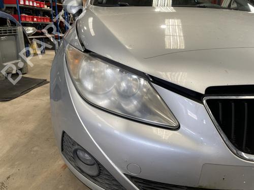 Used Right headlight Right headlight SEAT IBIZA IV (6J5, 6P1) 1.6 TDI (105 hp) 32366189 32366189