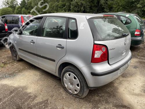 Mozzo anteriore destro Mozzo anteriore destro VW POLO IV (9N_, 9A_) 1.2 12V (64 hp) 36315479 36315479