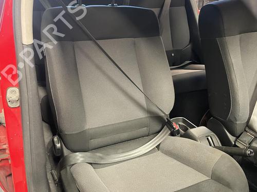 Used Right front seat CITROËN C4 CACTUS 1.2 VTi 82 (82 hp) 27481420