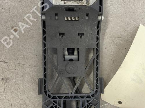 Used Front left lock Front left lock 33206346 33206346