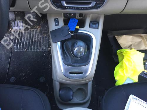 Card reader RENAULT SCÉNIC III (JZ0/1_) 1.5 dCi | BP29855694E4
