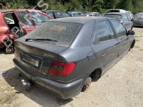 Używane Klapa tylna bagażnika Klapa tylna bagażnika 38159561 38159561