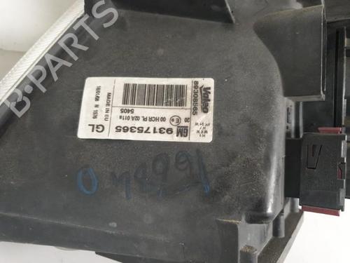 Used Right headlight OPEL MERIVA A MPV (X03) 1.7 CDTI (E75) (100 hp) 26421652