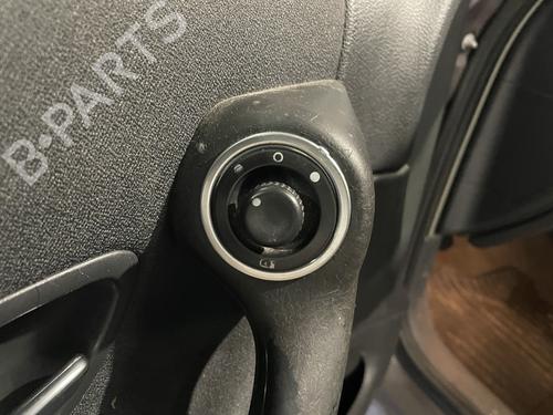 mirror-switch-renault-laguna-ii-bg01_-2001-2002-2003-2004-2005-2006-2007-32219183 main image