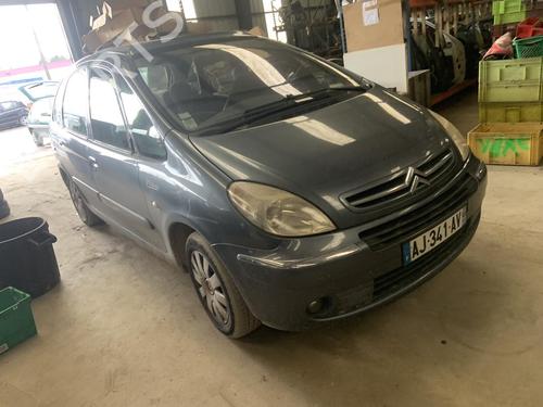 Left headlight CITROËN XSARA PICASSO (N68) 2.0 HDi | BP26427988C28 