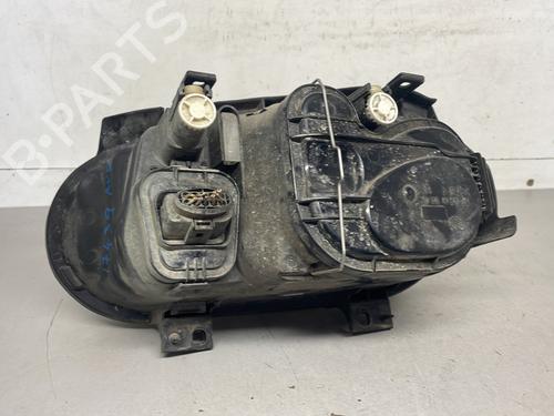 Used Right headlight Right headlight VW GOLF IV (1J1) 1.4 16V (75 hp) 26425089 26425089