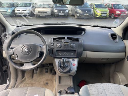 Used Pedal RENAULT SCÉNIC II (JM0/1_) 1.9 dCi (JM0G, JM12, JM1G, JM2C) (120 hp) 31583919