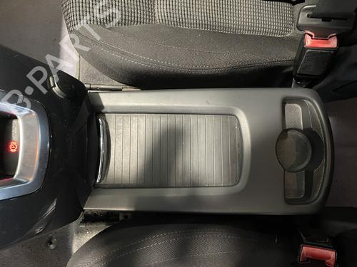 Console centrale PEUGEOT 5008 (0U_, 0E_) 1.6 HDi (112 hp) 33047421