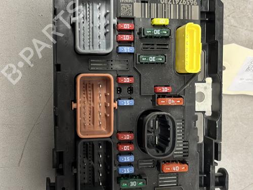 Used Fuse box Fuse box CITROËN C3 I (FC_, FN_) 1.4 HDi (68 hp) 33180848 33180848