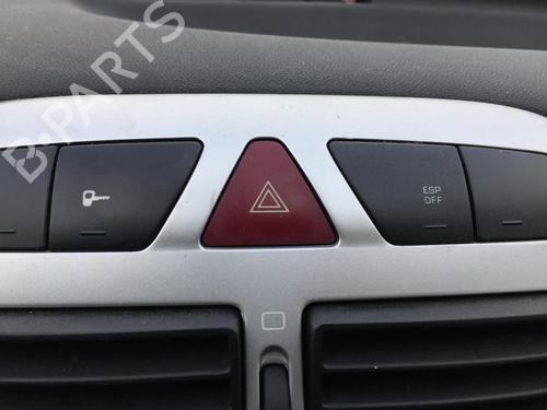 BP30161586I22 main image