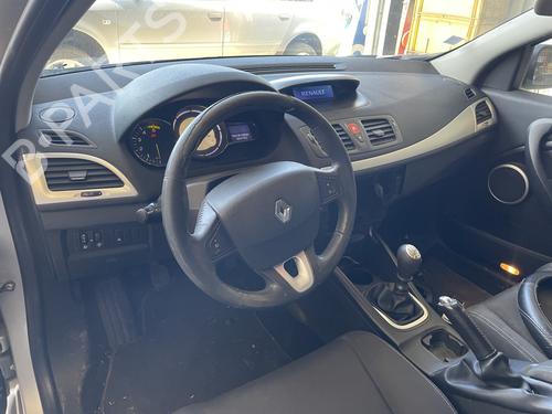Used Gear lever RENAULT MEGANE III Hatchback (BZ0/1_, B3_) 1.5 dCi (BZ09, BZ0D, BZ1W, BZ29, BZ14) (110 hp) 26415190