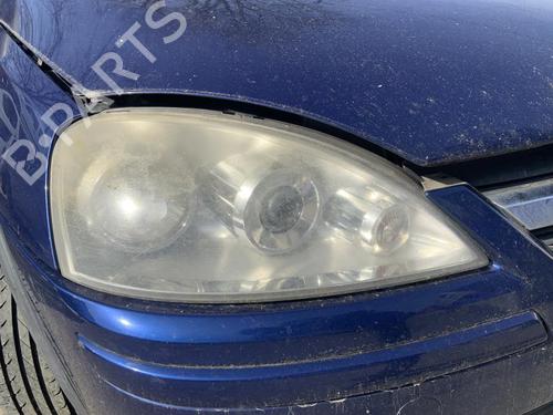 Used Right headlight OPEL CORSA C (X01) 1.3 CDTI (F08, F68) (70 hp) 26417380