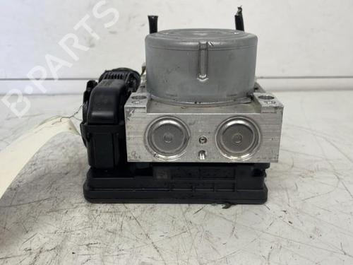 Used ABS pump TOYOTA AYGO X (_B7_) 1.0 VVT-i (KGB70) (72 hp) 26427044