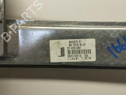 Used Front right window mechanism Front right window mechanism PEUGEOT 208 I (CA_, CC_) 1.4 HDi (68 hp) 26416459 26416459