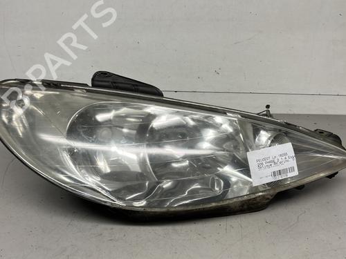 Faro destro PEUGEOT 206 Hatchback (2A/C) 1.4 i (75 hp) 30902524