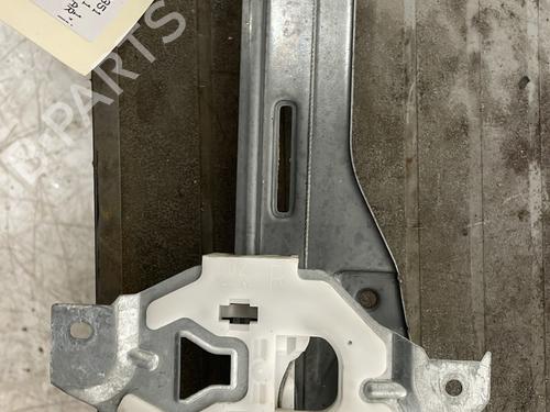 Rudehejsemekanisme Højre bagtil CITROËN C-ELYSEE (DD_) 1.2 VTi 82 | BP31613119C25 