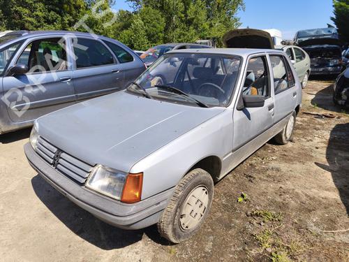Venstre Styrespindel Lejehus Venstre Styrespindel Lejehus PEUGEOT 205 I (741A/C) 1.1 (49 hp) 37008115 37008115