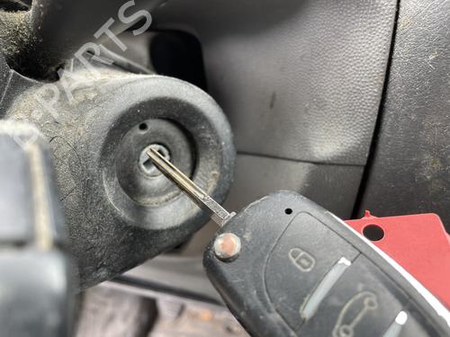 ignition-barrel-citroen-jumpy-ii-van-2007-2008-2009-2010-2011-2012-2013-2014-2015-2016-33050024 main image