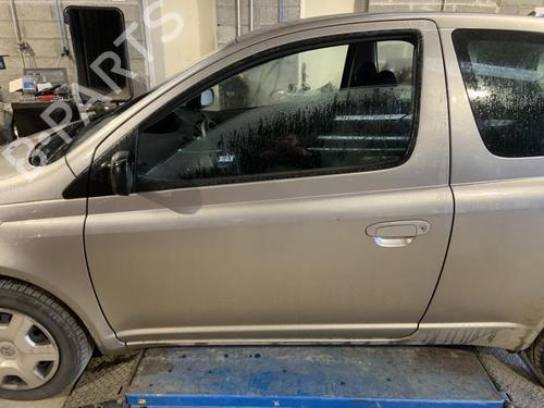 Used Front left lock TOYOTA YARIS (_P1_) 1.0 (SCP10_, SCP10R) (65 hp) 26417278