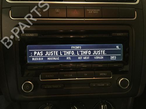 Autoradio für VW POLO V (6R1, 6C1) 1.6 TDI (90 hp) 29843409