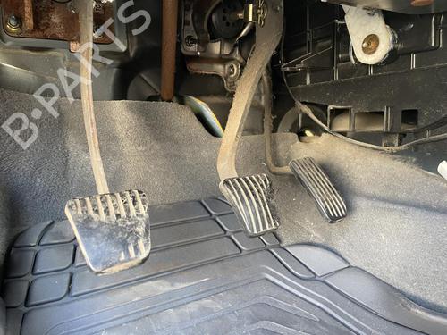 Used Pedal Pedal 38275024 38275024