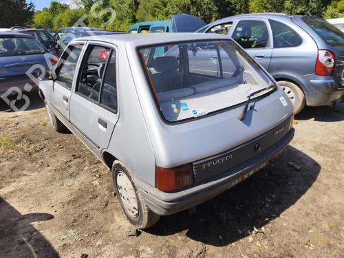 Used Parts PEUGEOT 205 I (741A/C)  1.1  4780619