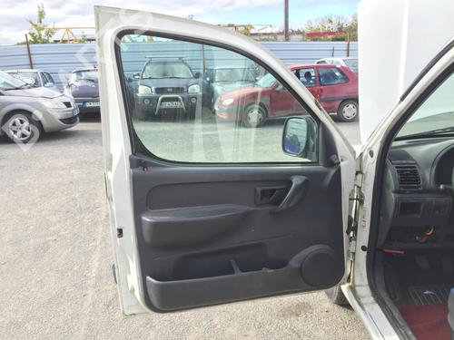 Front left lock PEUGEOT PARTNER Box Body/MPV (5_, G_) 1.9 D | BP29567264C98