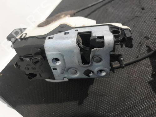Front right lock PEUGEOT 208 I (CA_, CC_) 1.6 HDi | BP26422377C97 