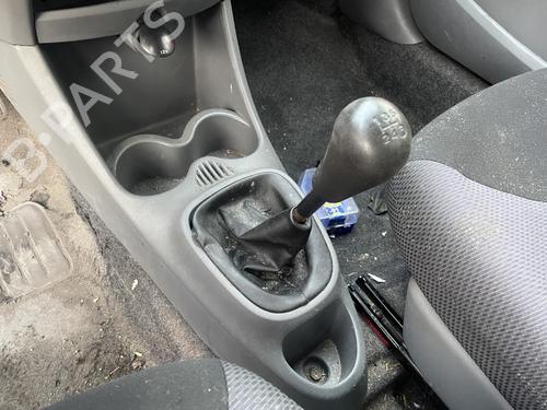 Used Gear lever Gear lever TOYOTA AYGO (_B1_) 1.0 (KGB10_, KGB10R) (68 hp) 31376913 31376913