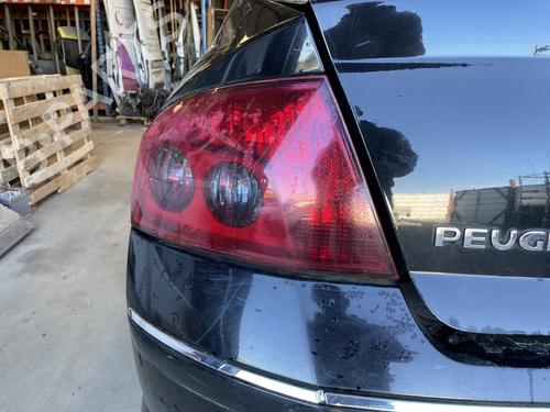 Used Left taillight Left taillight PEUGEOT 407 (6D_) 2.0 HDi 135 (6DRHRH, 6DRHRE, 6DRHRG, 6DRHRJ) (136 hp) 32735869 32735869