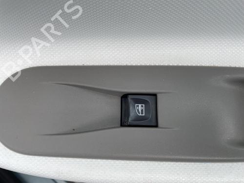 Right front window switch RENAULT ZOE (BFM_) ZOE | BP39110970I26 - Image 2