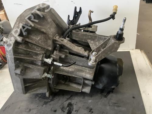 Used Gearbox RENAULT CLIO III (BR0/1, CR0/1) 1.4 16V (98 hp) 26417151