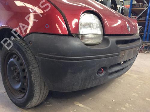 Used Front bumper Front bumper RENAULT TWINGO I (C06_) 1.2 (C066, C068) (58 hp) 26417838 26417838