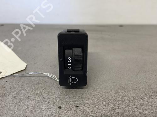 headlight-switch-peugeot-2008-i-cu_-2013-33125761 main image