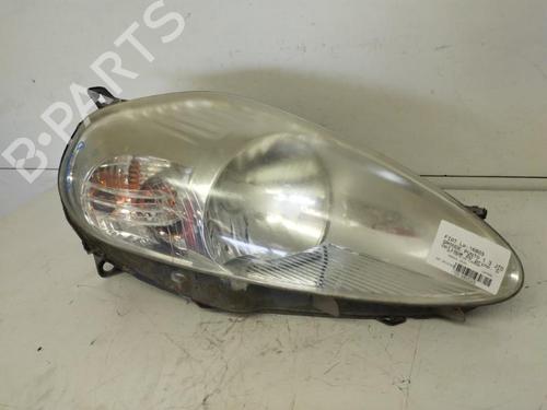 Right headlight FIAT GRANDE PUNTO (199_) 1.3 D Multijet | BP26427074C29