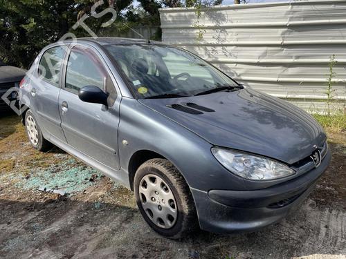 Bomba combustível Bomba combustível PEUGEOT 206 Hatchback (2A/C) [1998-2012] 36572243 36572243
