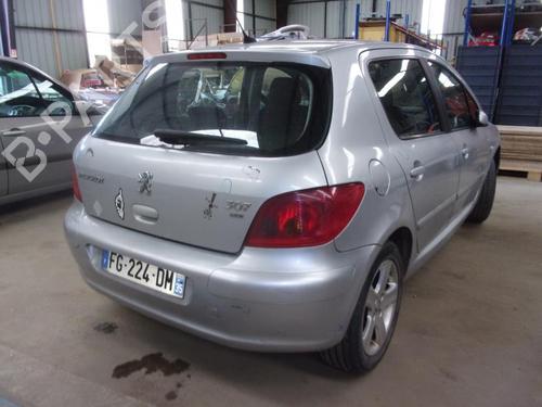 Fuse box PEUGEOT 307 (3A/C) 2.0 HDi 110 | BP26428327E1 