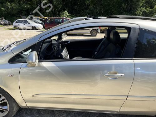 Dør venstre fortil Dør venstre fortil OPEL CORSA D (S07) 1.3 CDTI (L08, L68) (90 hp) 35992152 35992152