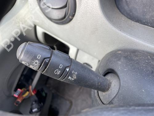 Used Switch Switch RENAULT MASTER II Van (FD) 2.5 dCi 100 (FD0U, FD0V, FD3U, FD3V, FD8U, FD8V) (99 hp) 33475026 33475026