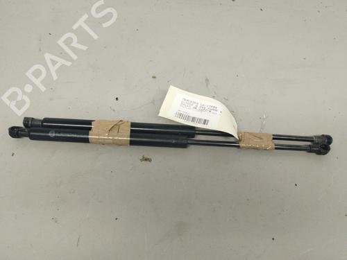 Used Tailgate lift support MERCEDES-BENZ B-CLASS Sports Tourer (W245) B 180 CDI (245.207) (109 hp) 26421373