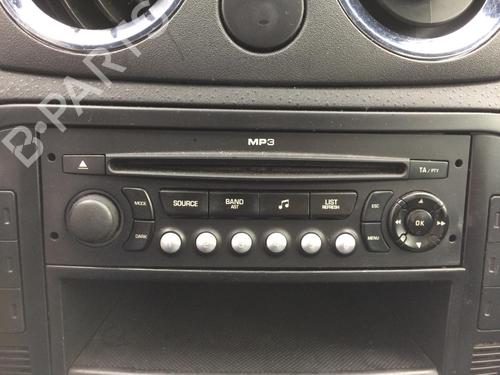 Used Radio Radio CITROËN C3 Pluriel (HB_) 1.4 HDi (68 hp) 28976152 28976152