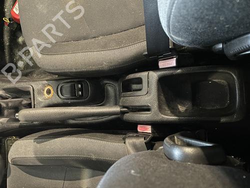Console central PEUGEOT 206 SW (2E/K) 1.4 HDi (68 hp) 31022991
