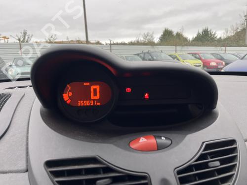Used Instrument cluster RENAULT TWINGO II (CN0_) 1.5 dCi (CN0E) (64 hp) 30679611