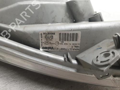 Used Right headlight RENAULT TRAFIC II Van (FL) 1.9 dCi 80 (FL0B) (82 hp) 26416684