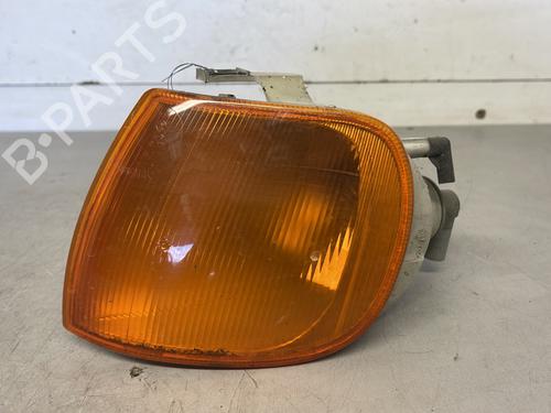 Used Left front indicator VW POLO III (6N1) 60 1.4 (60 hp) 26423615