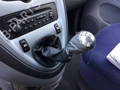 Used Gear lever CITROËN XSARA PICASSO (N68) 1.6 HDi (90 hp) 26938024