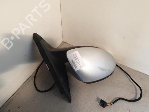 Used Right mirror SKODA YETI (5L) 2.0 TDI (140 hp) 31131011