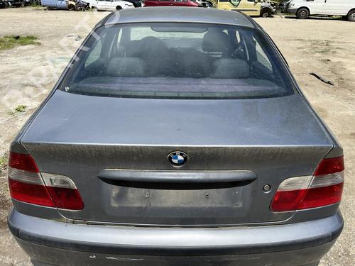 tampa-da-mala-bmw-3-e46-1997-1998-1999-2000-2001-2002-2003-2004-2005-36572411 main image